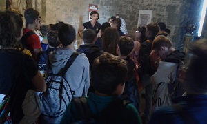 Gli alunni in visita ad uno dei monumenti